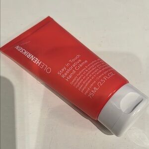 NEW Ole Henriksen Stay In Touch Restorative Hand Creme